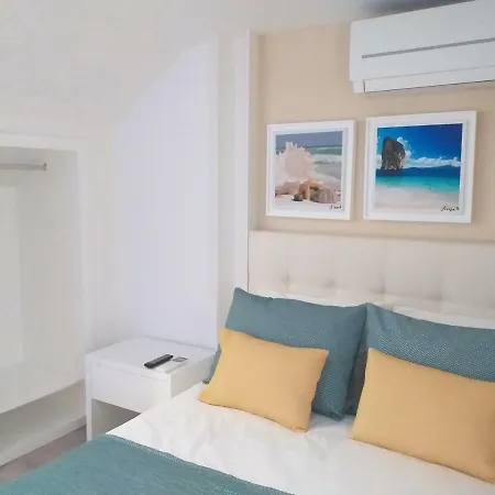 Konukevi O Palacete 3*